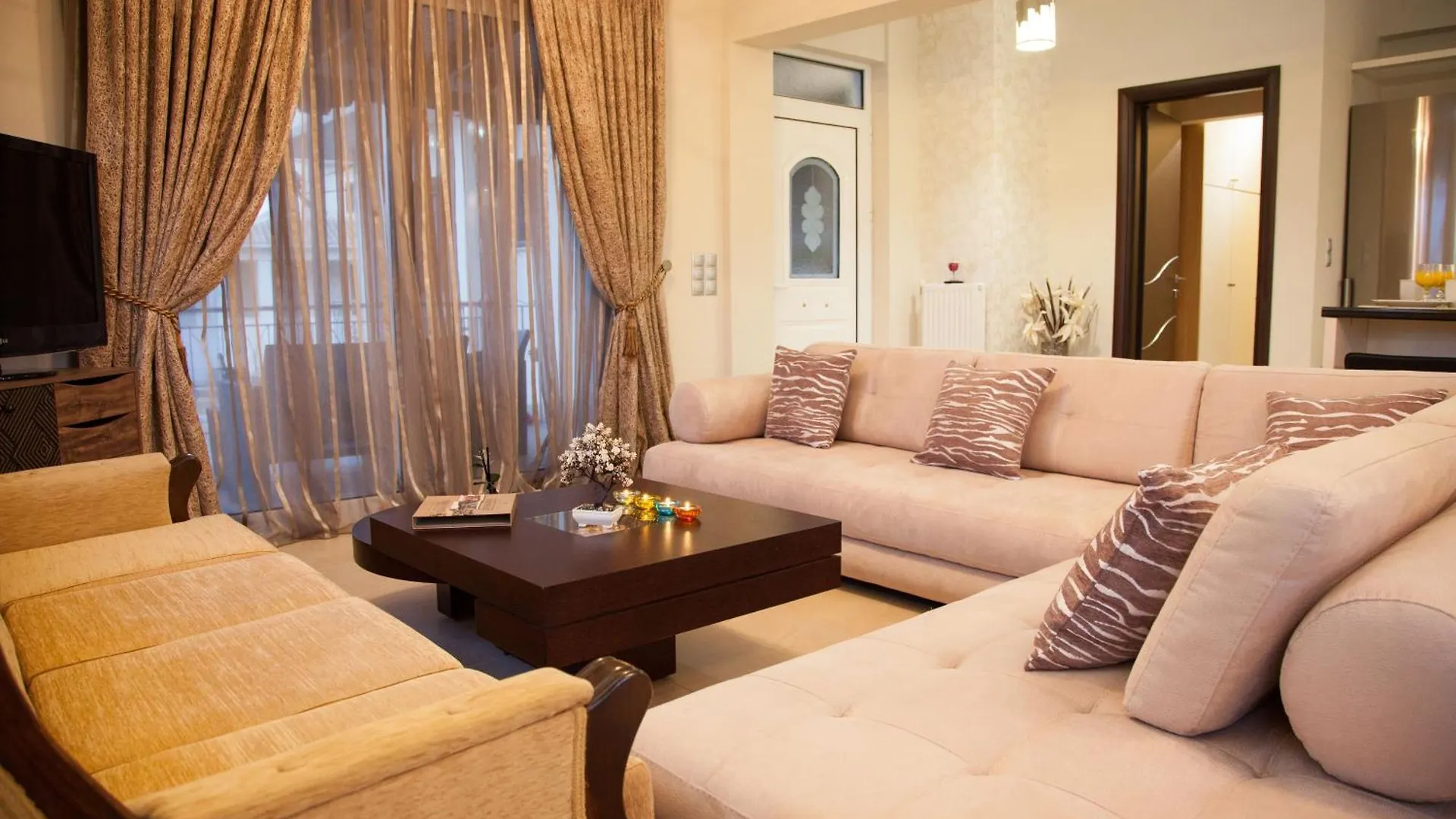 Gerasimos Dream House - 7 Minutes From The Airport Apartment Lakithra 0*,  Greece