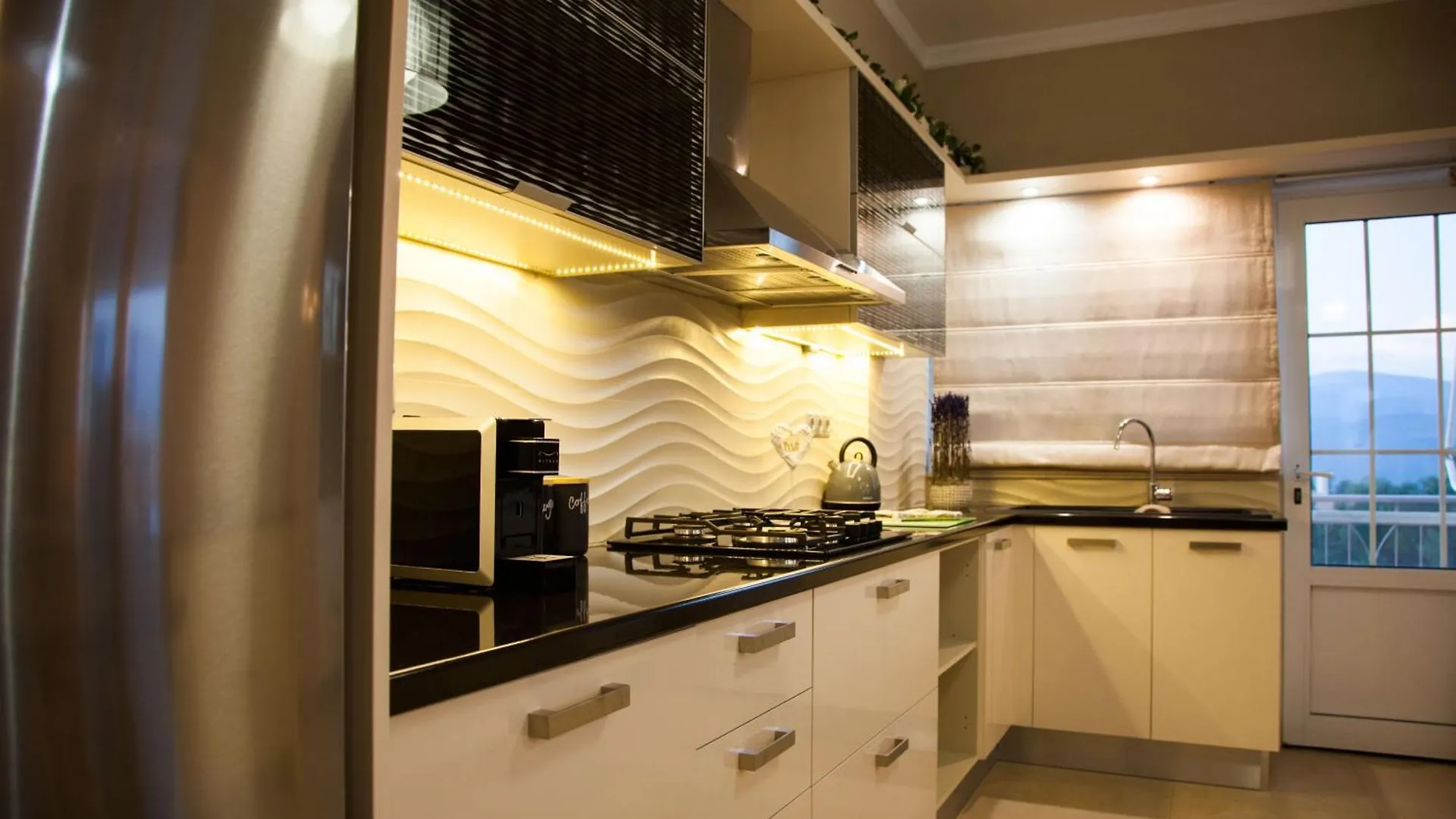 Gerasimos Dream House - 7 Minutes From The Airport Apartment Lakithra